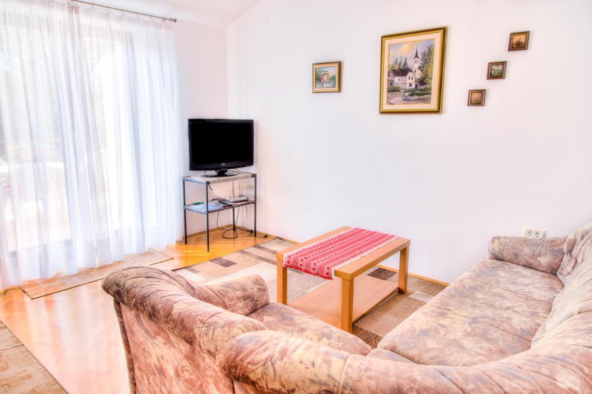 Apartment Josip 2011 Fažana Eksteriør bilde