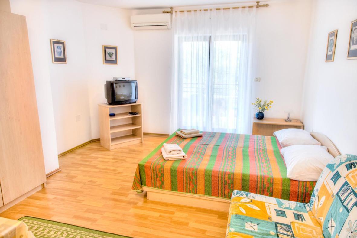 Apartment Josip 2011 Fažana Eksteriør bilde