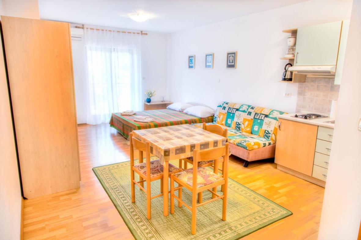 Apartment Josip 2011 Fažana Eksteriør bilde
